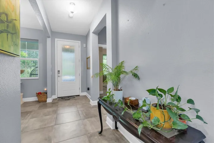 FOYER