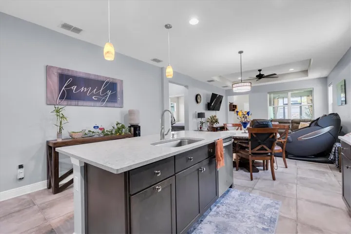 OPEN FLOOR PLAN