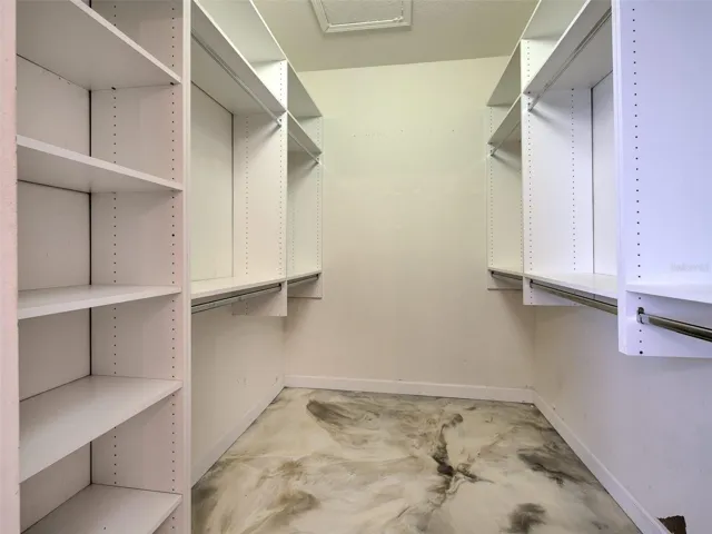PrimaryCloset