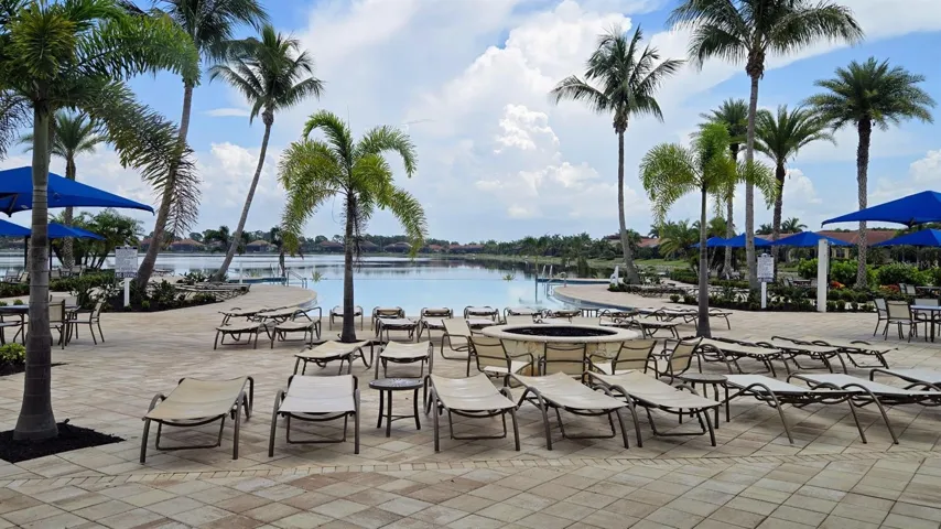 Community Infinity Pool