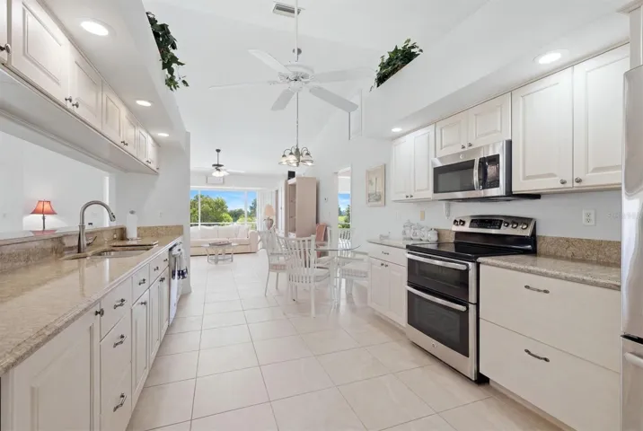 Kitchen &amp; Family Room in background.