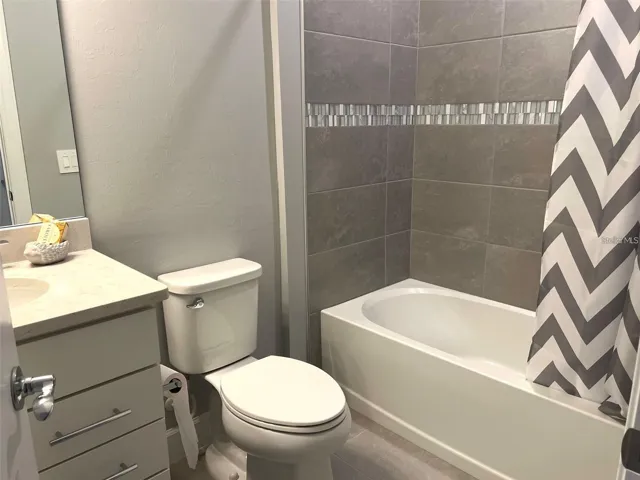 DOWNSTAIRS BATH