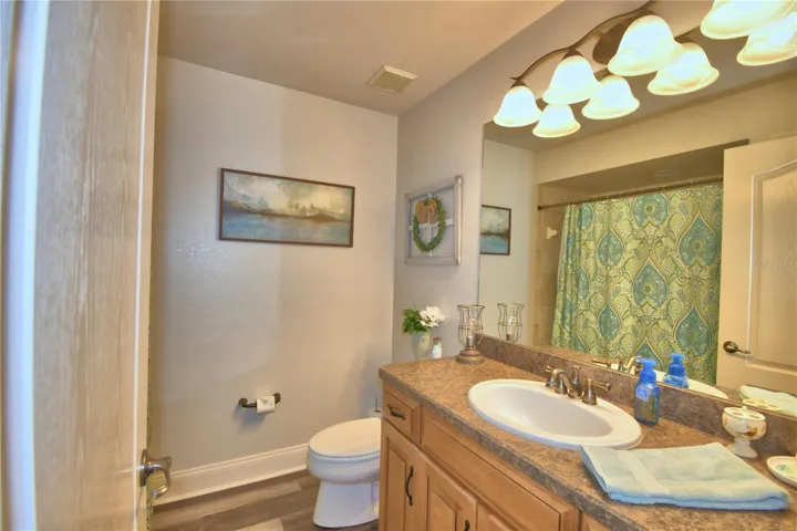 Upstairs Bathroom/Bathroom #3