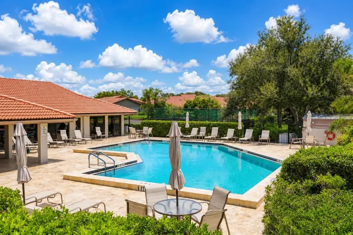 Heated pool, great gathering spot for friends
