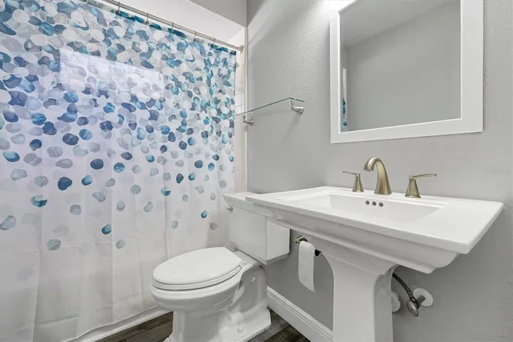 Guest Bathroom