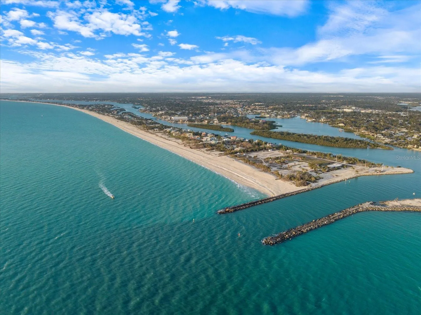 Venice Inlet and the Gulf of Mexico await