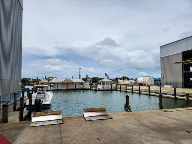 The Marina will put boat in and take out 7 days a week, Unlimitted. They will flush motor and rinse exterior before putting it back in the rack. You can take it out as often as you want and return any time right here.