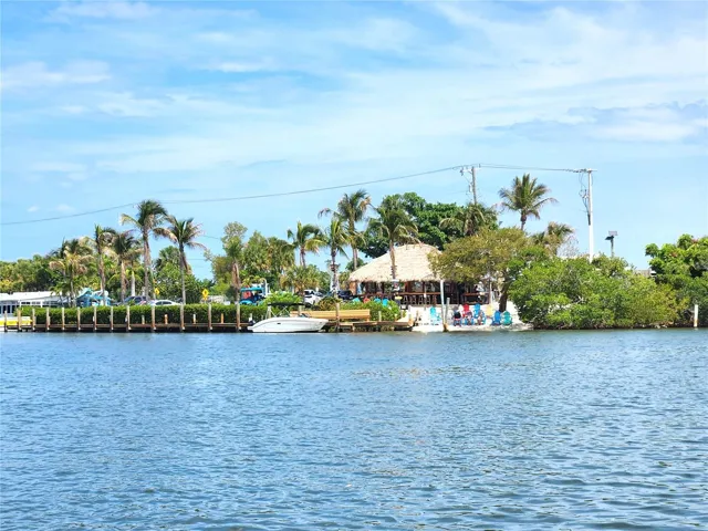 Casey Key Fish house and Tiki