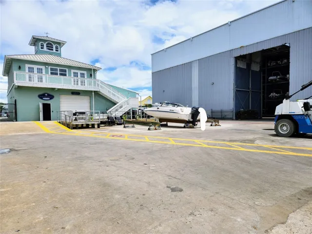 yard behind