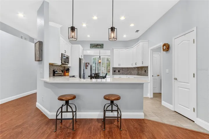 light, bright, contemporary modern kitchen