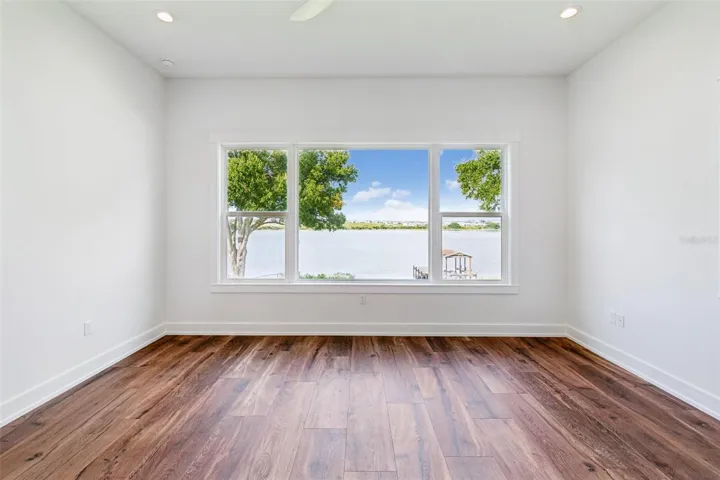 Master Bedroom Lakeview