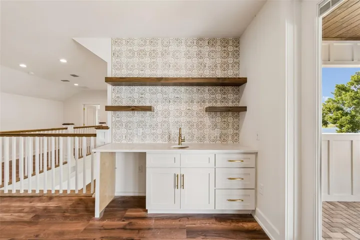 Wet Bar Game Room