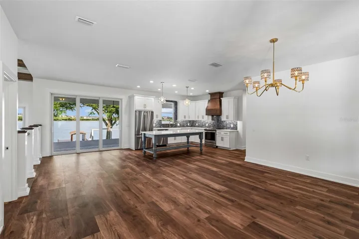 Dining/Kitchen