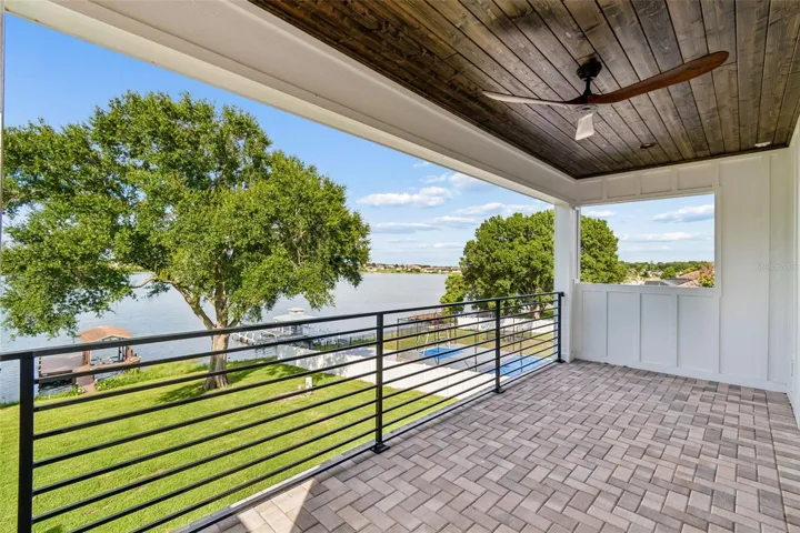 Upstiars Balcony off game room