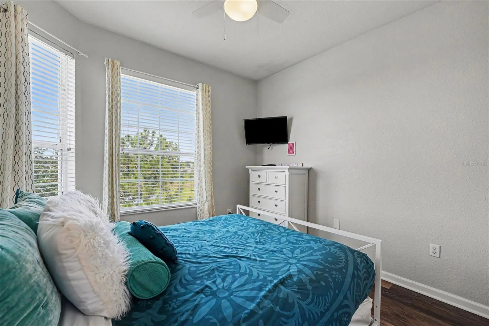 Bedroom #2 with lake view