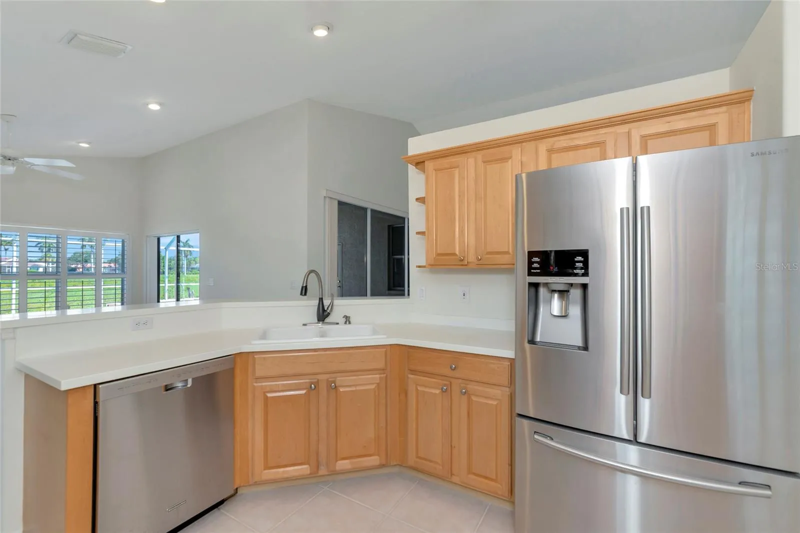 Corian counter tops &amp; breakfast bar.