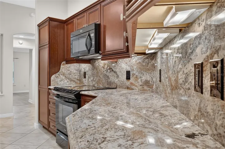 Granite Tops & Backspalsh