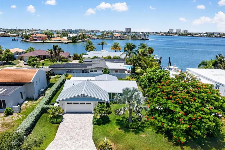 Welcome to your modern beach home!