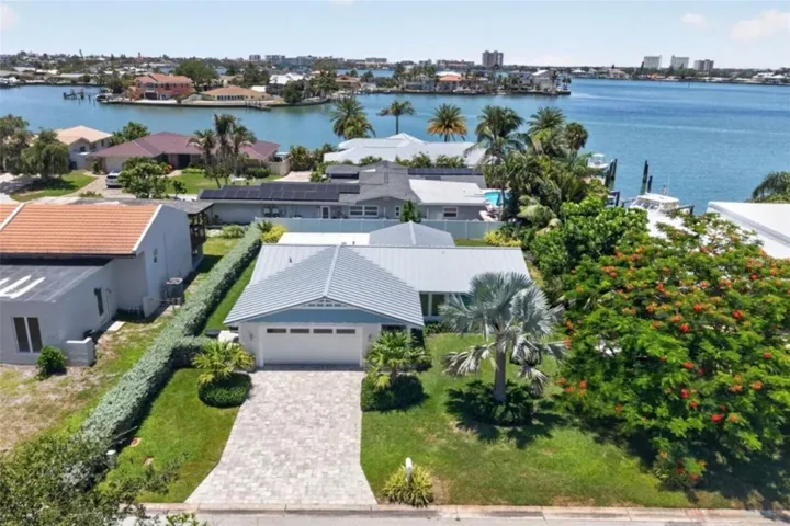 Welcome to your modern beach home!