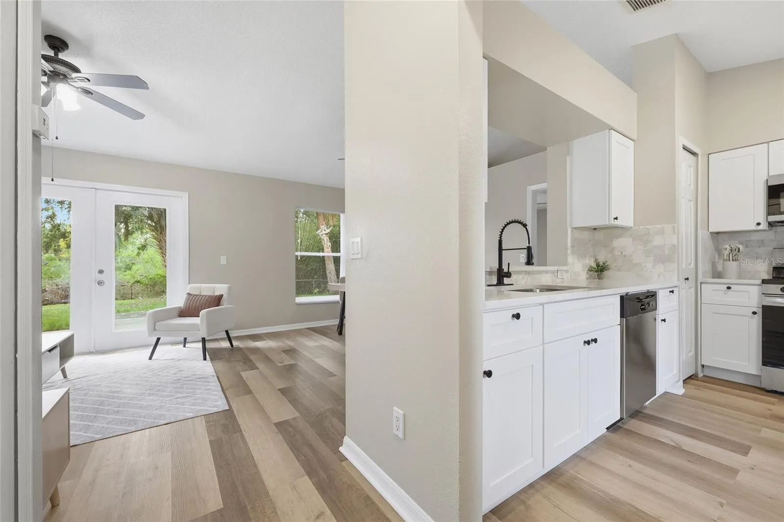 Kitchen/ Living room