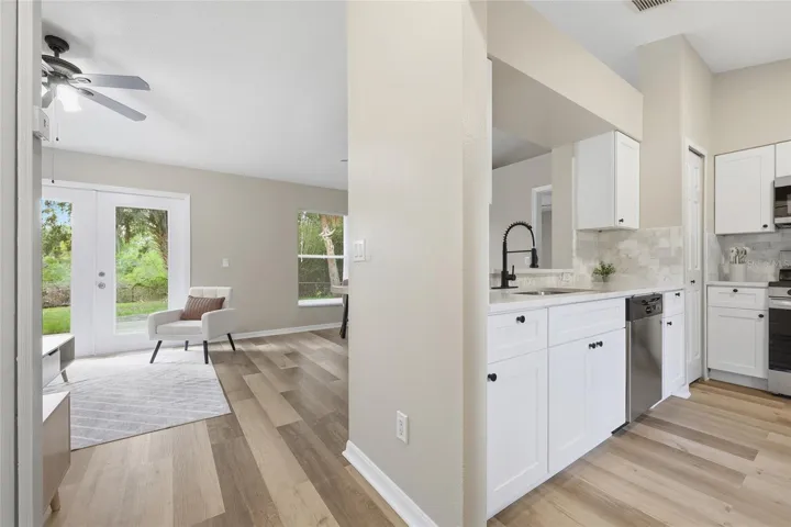Kitchen/ Living room