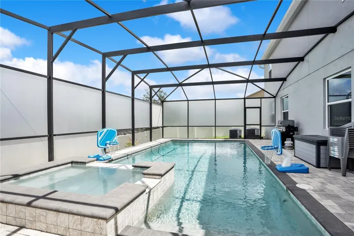 Pool Jacuzzi