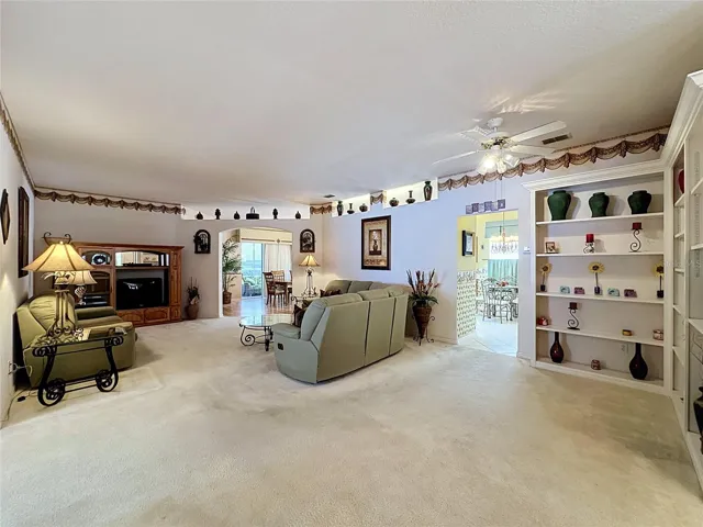 Great room- furnishing can remain