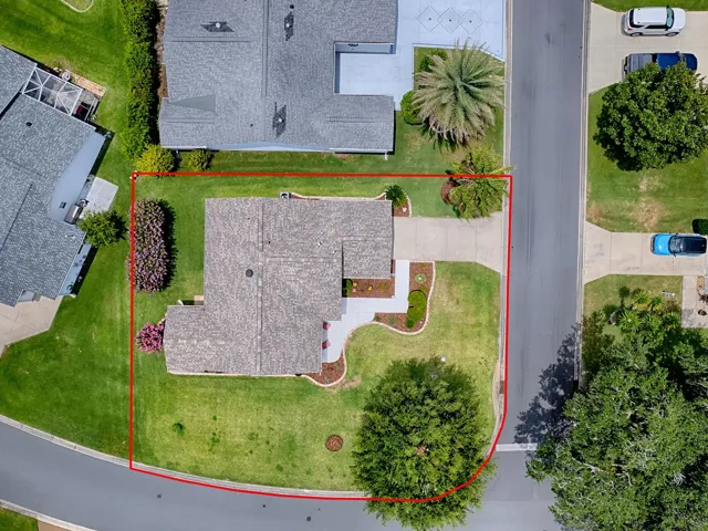 Spacious Yard