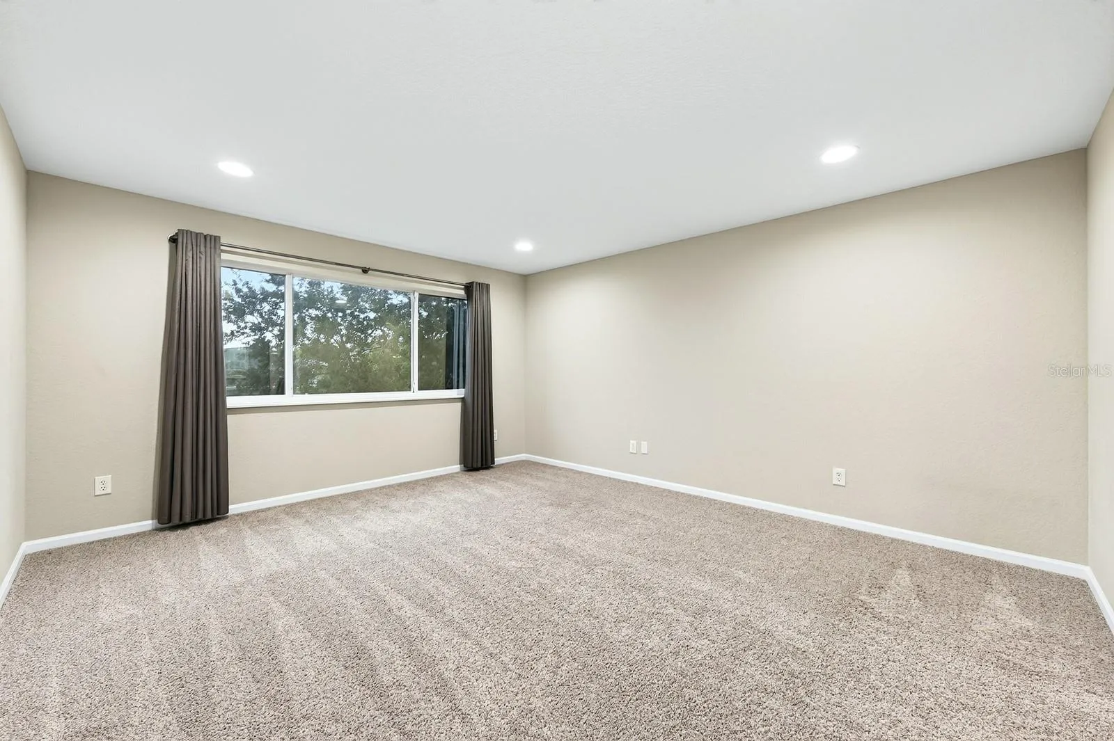 Bonus room off the loft.