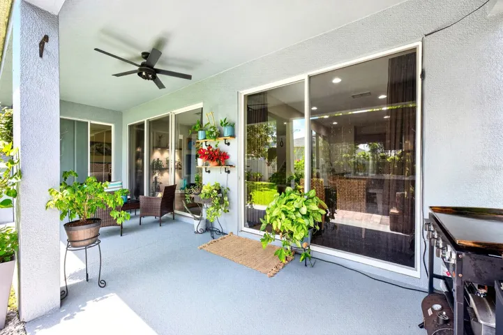 Covered Lanai.