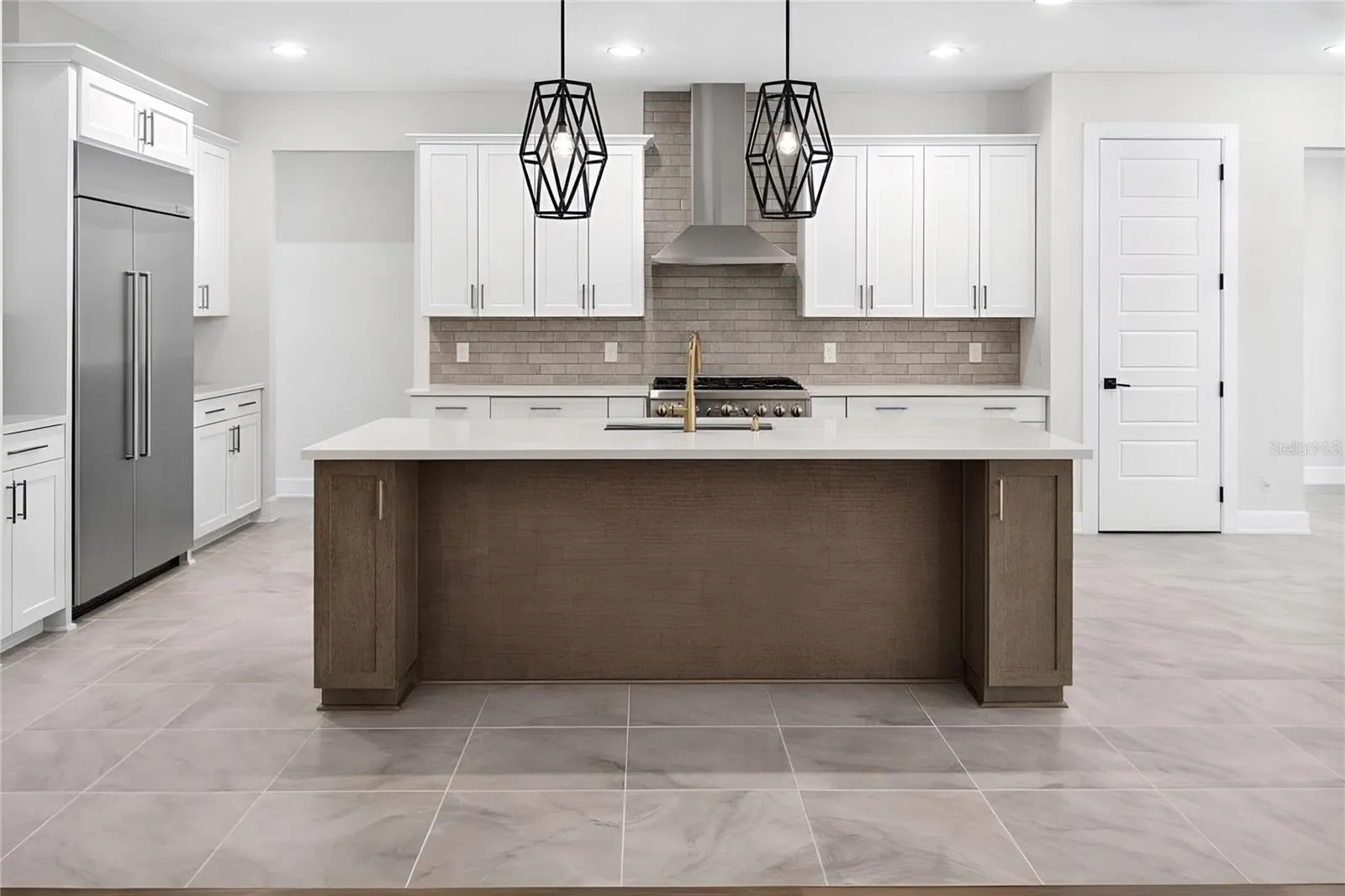 Similar kitchen