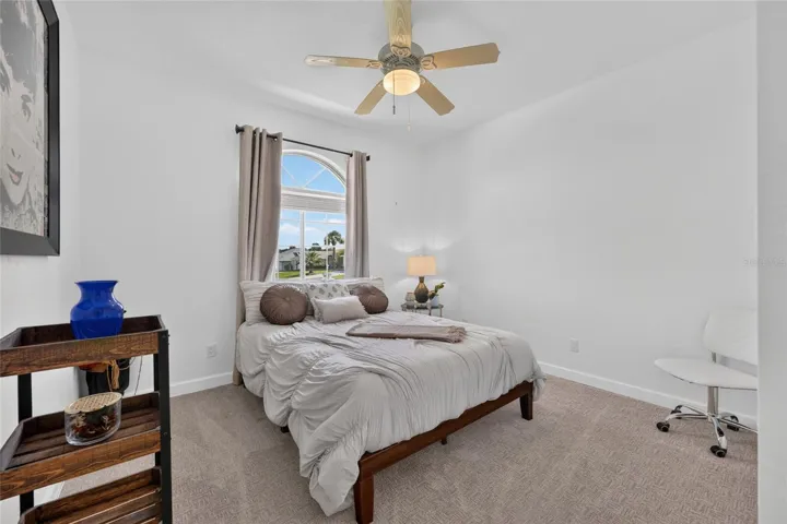 Guest bedroom
