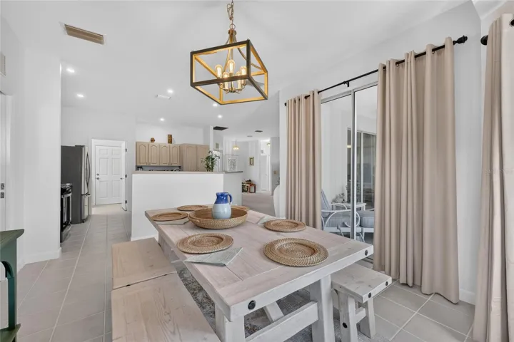 Dining Room with sliding doors to lanai