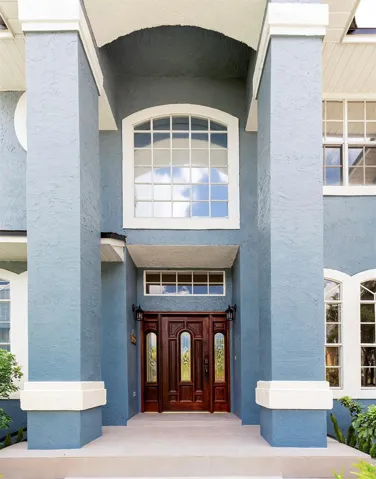 Soaring entrance