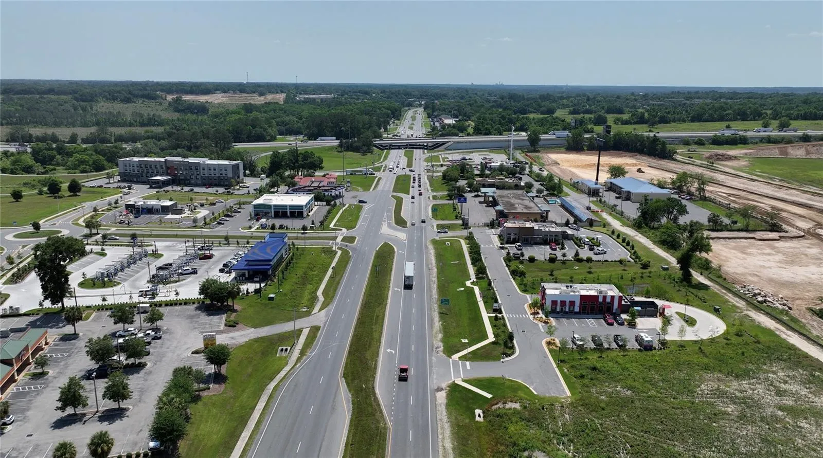 Interstate 75 5 mins from Brarwood and 15 mins to Gainesville