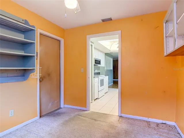 extra space between kitchen & garage