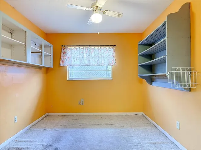 extra space between kitchen & garage