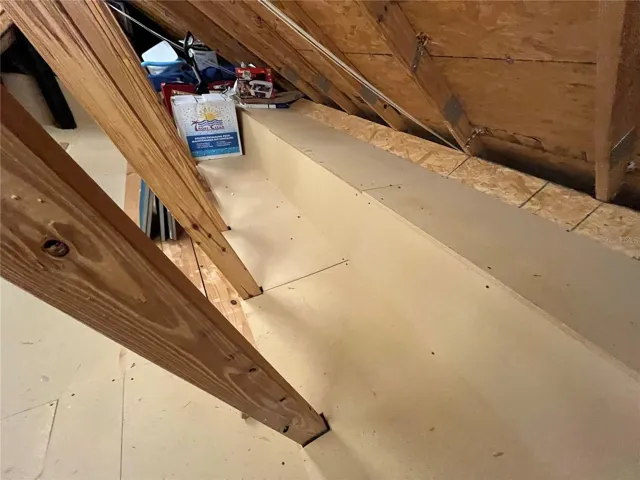 Attic with flooring for easy storage!