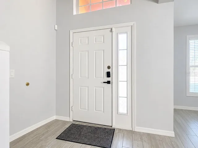 Virtually staged