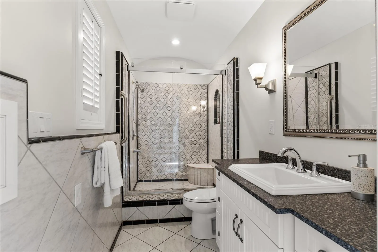 Guest House Bath