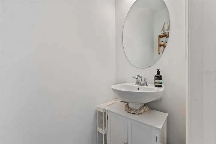 1/2 BATH ON FIRST FLOOR