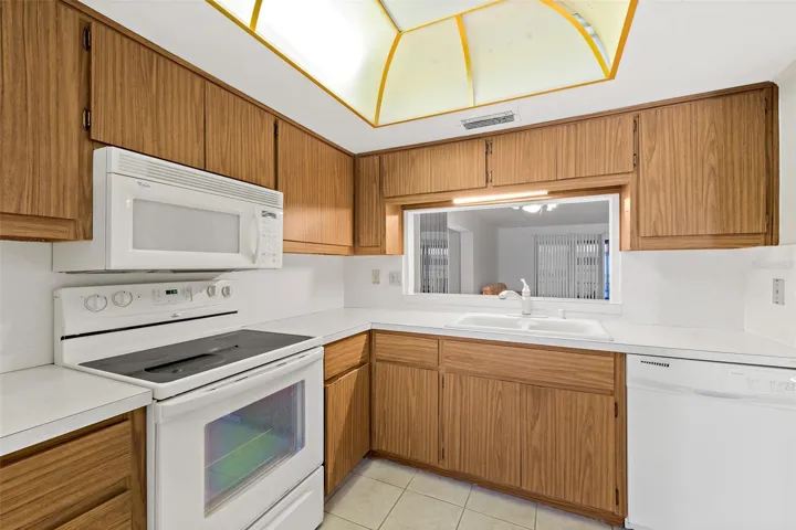 Bright Kitchen