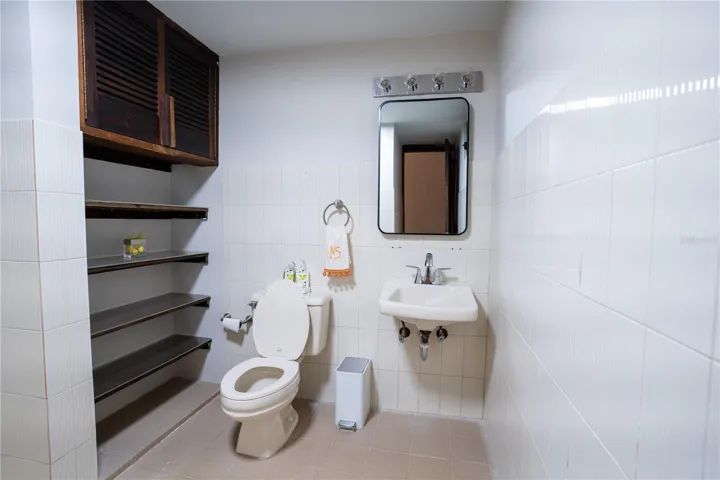 Guest House Bathroom