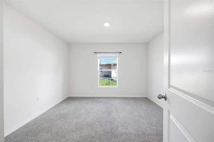 MIDDLE BEDROOM 3
