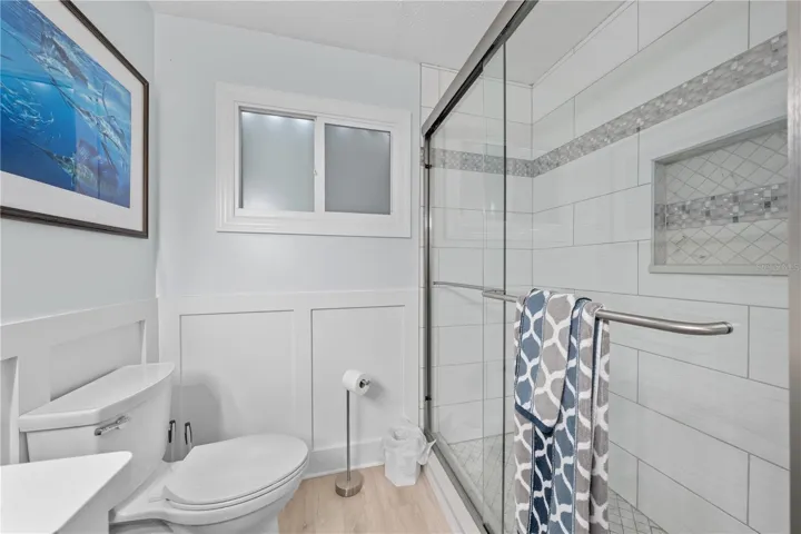 Full Bathroom upstairs
