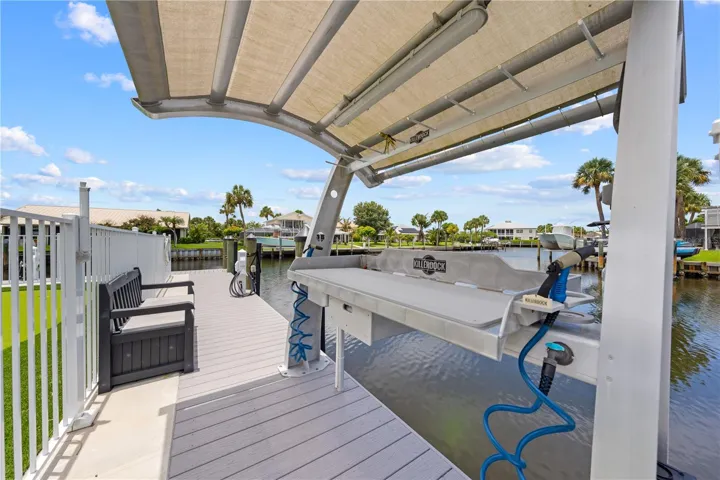 Shaded Killer Dock for easy and cool cleaning