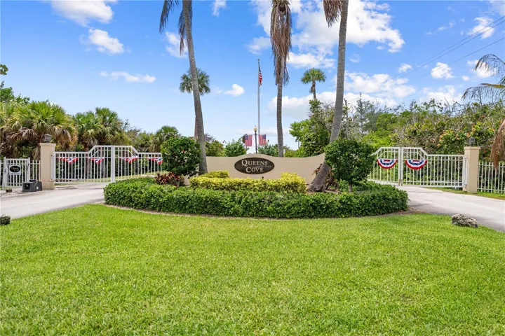 Queen's Cove Gated Entrance