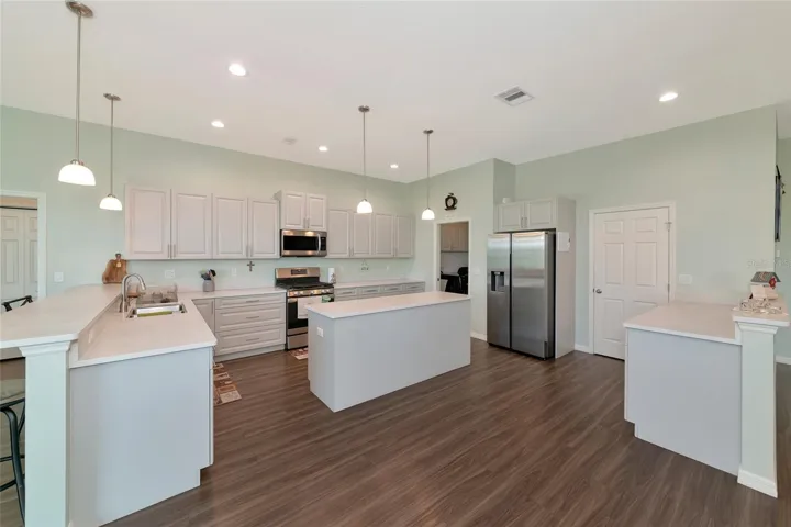 Huge kitchen with island and breakfast bar