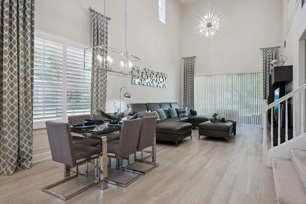 DECORATIVE LIGHT FIXTURES!