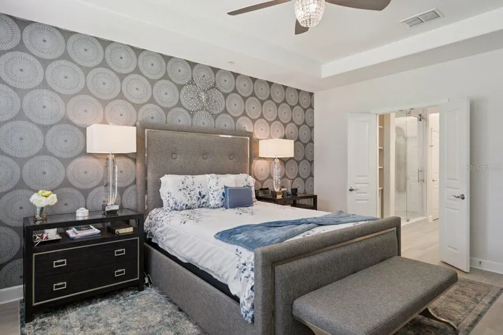 DECORATIVE PRIMARY BEDROOM  DOWNSTAIRS!